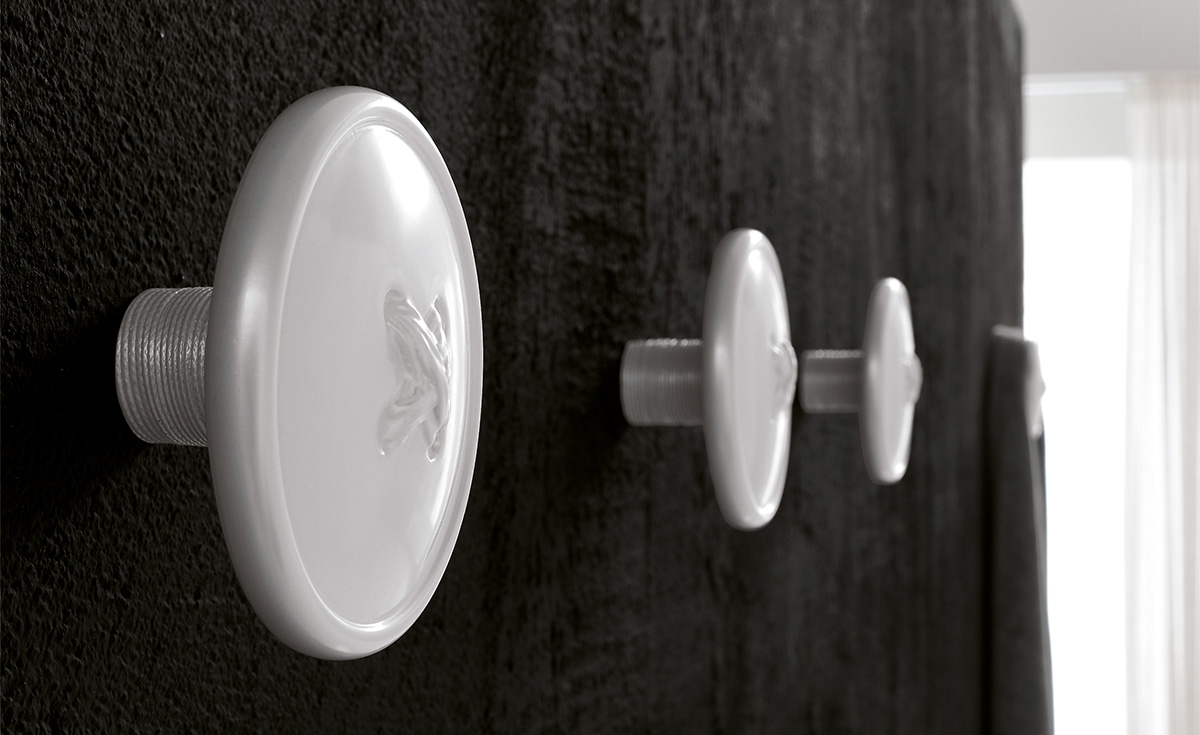 Bottone — Cattelan Italia, вид 2