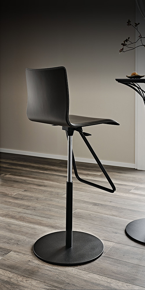 toto | stools | Cattelan Italia