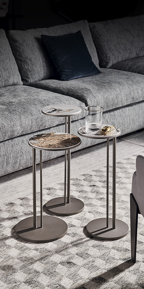 カッテランイタリア　スティング　テーブル Sting Modern Ceramic End Table by Cattelan Italia - MIG